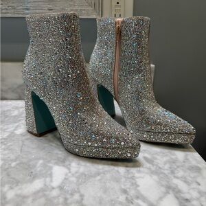 New & Unused Betsey Johnson Women's Della Rhinestones